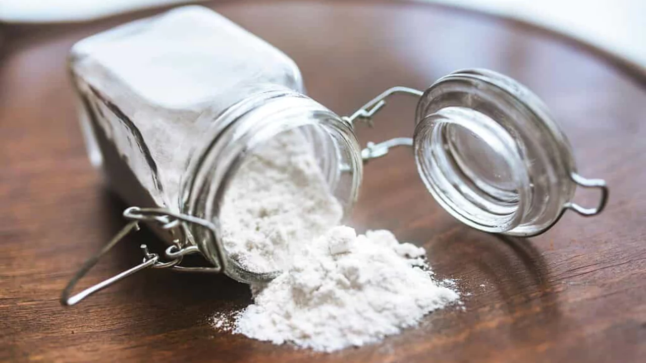 Homemade Miracle Gro alternative