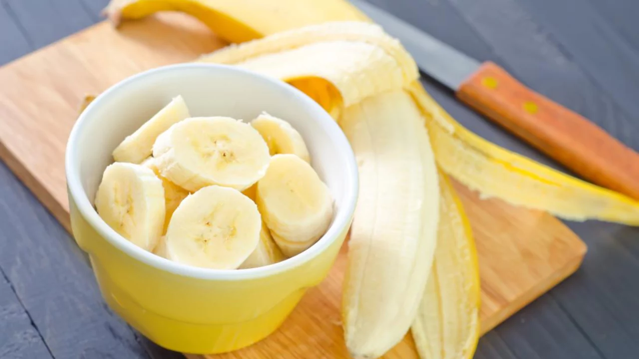 What are the side effects of eating too many bananas 1