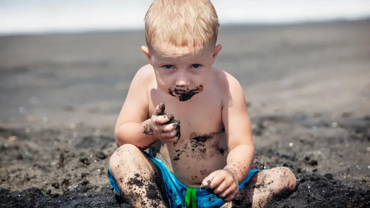Are there any benefits to eating dirt