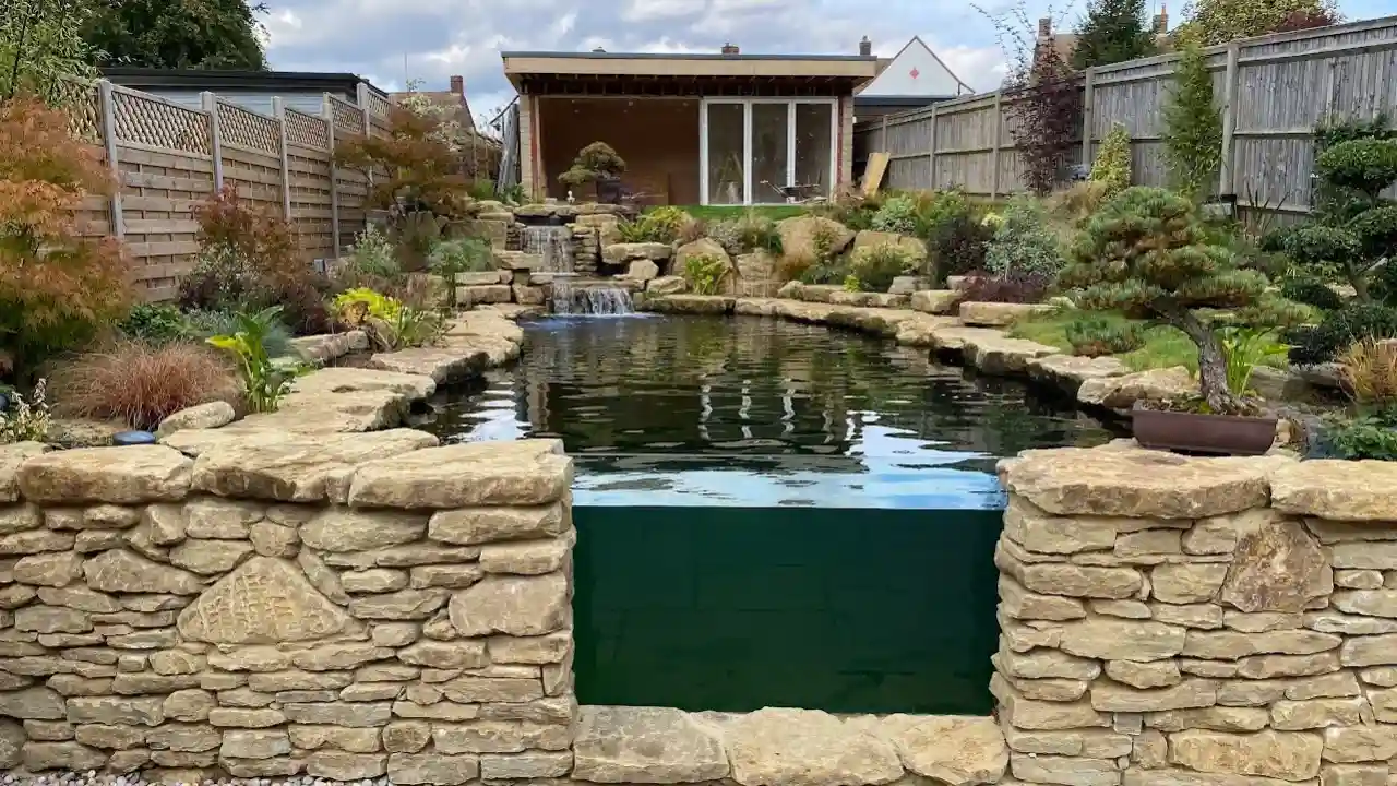 25 Garden Wall Ideas That You’ll Love 6 Pond Garden Wall