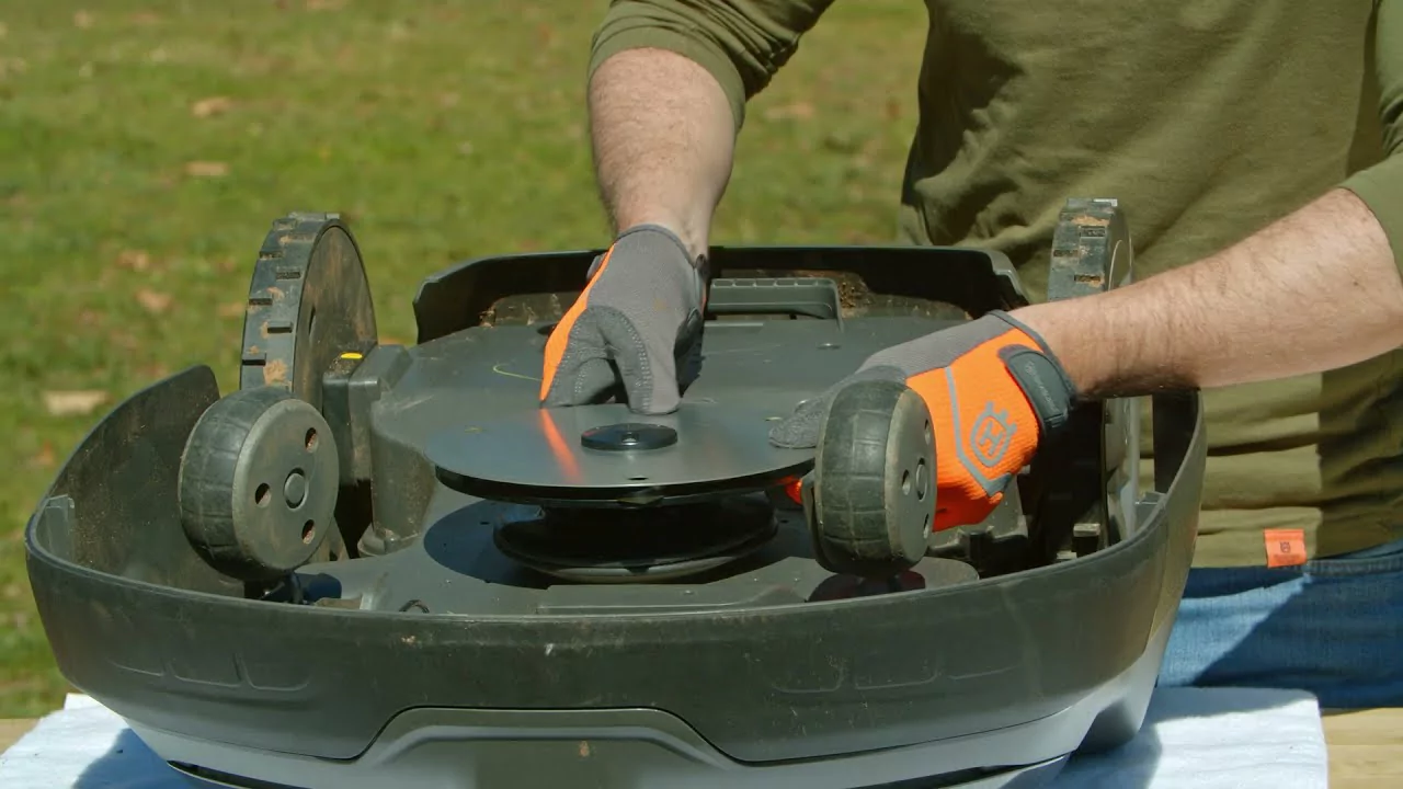 Should you clean robotic mower blades