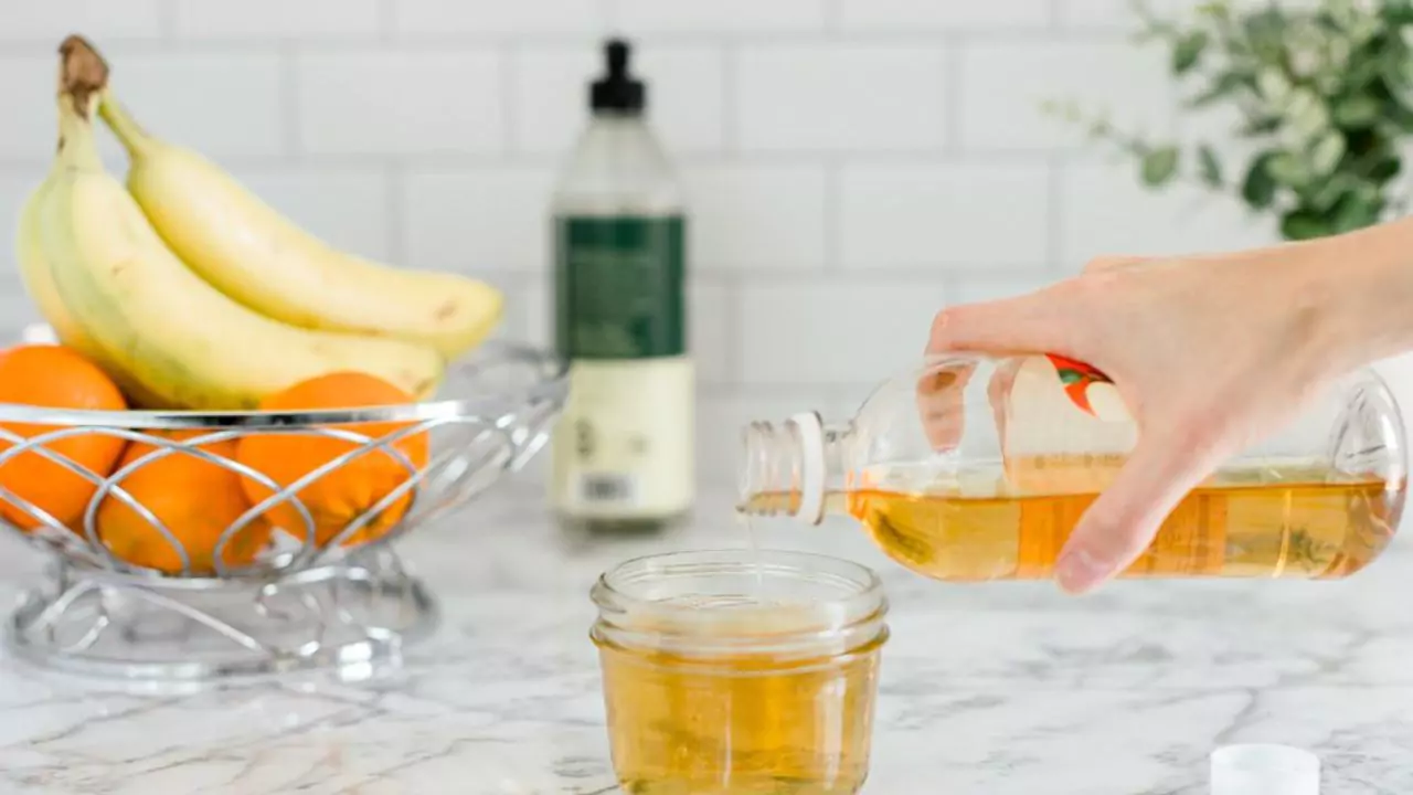 Vinegar Trap Method