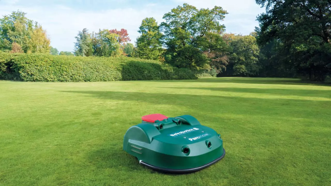 How Much Area Can a Robot Mower Cover? 2 Belrobotics 1