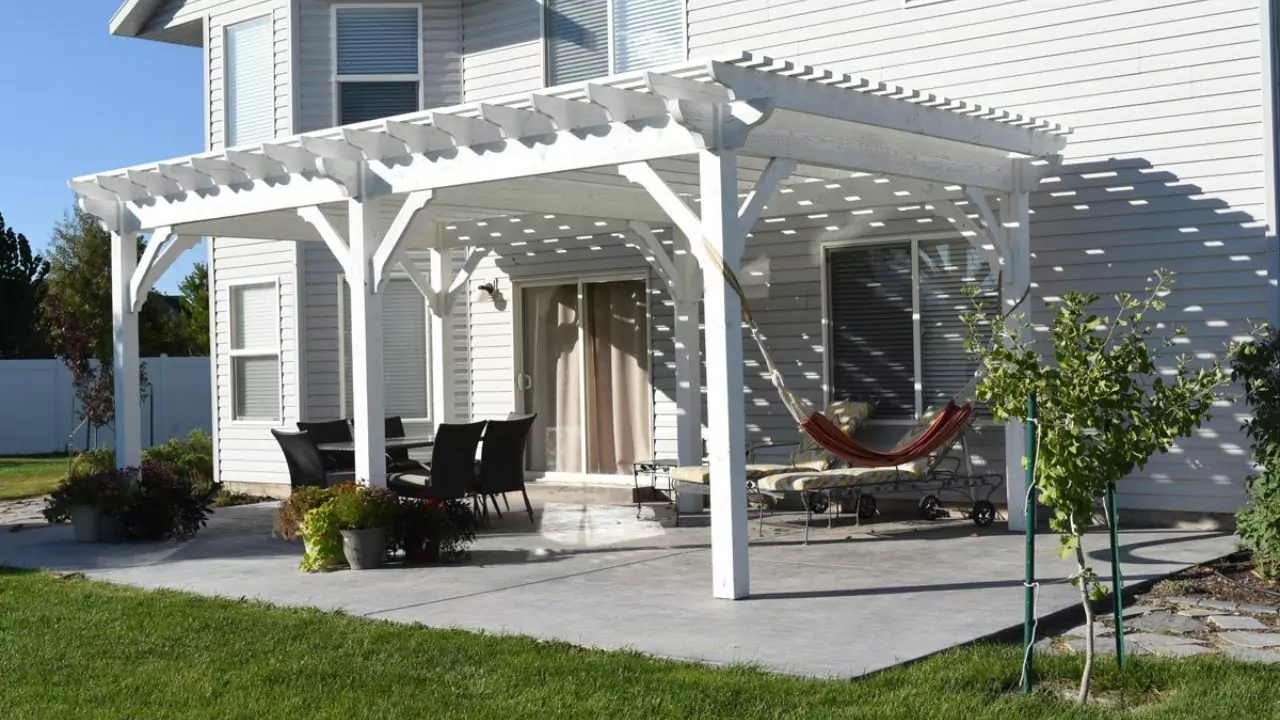 Vinyl vs Wood Pergola Compared