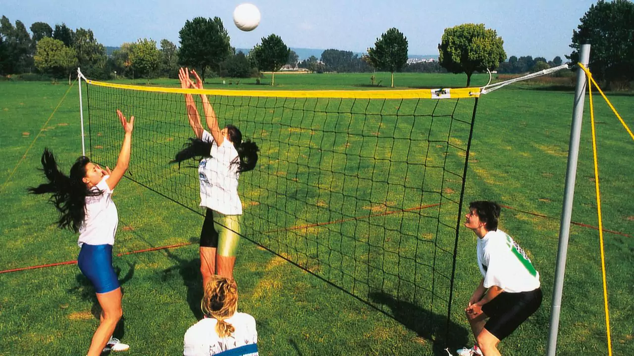 Grass volleyball set rules