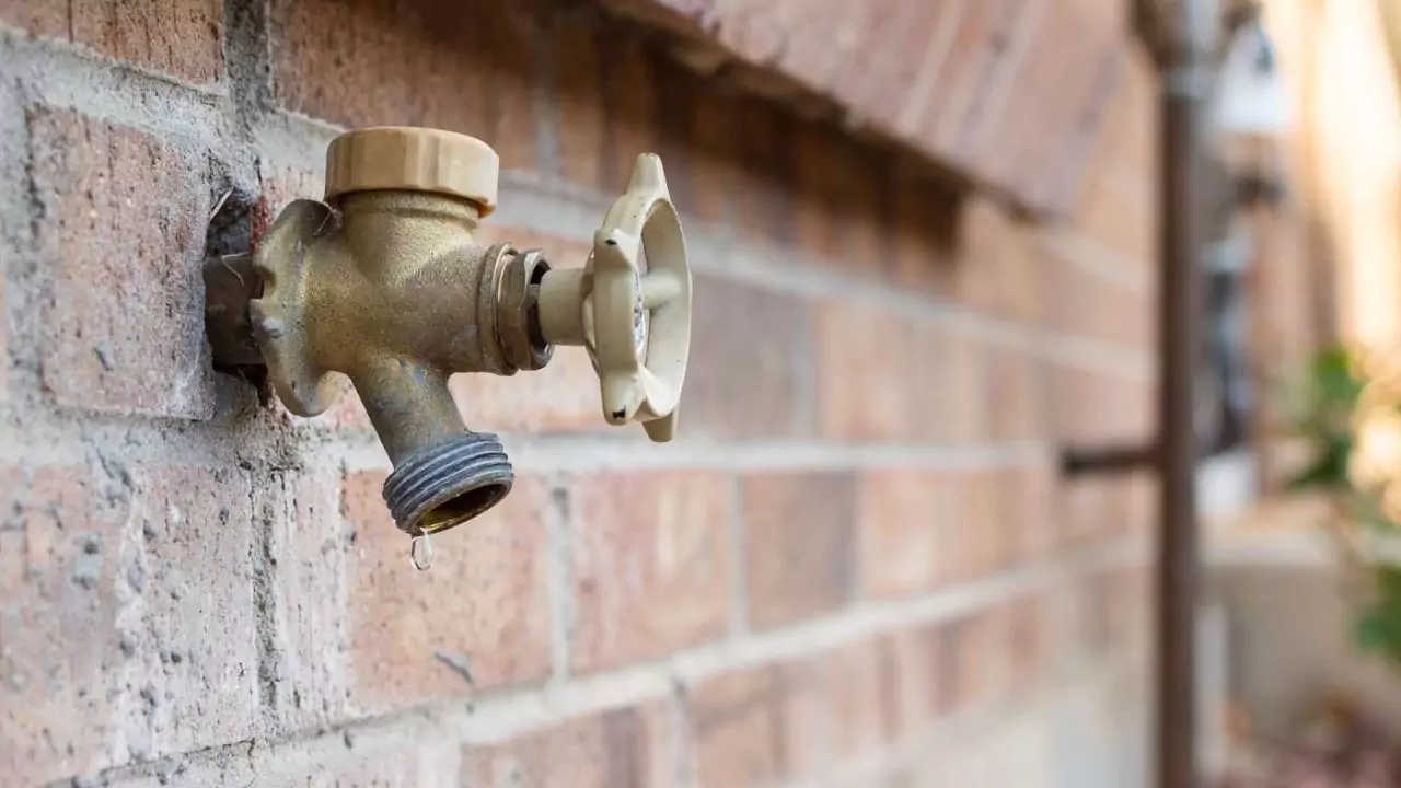 Outdoor Faucets (Taps) –Buyers Installation Guide 3 Hose ready spigot