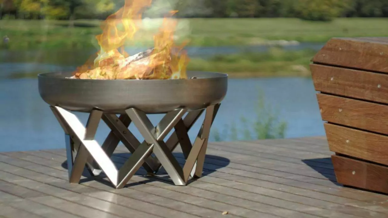 Caution When Using Lava Rock in a Fire Pit 5 Metal fire pit