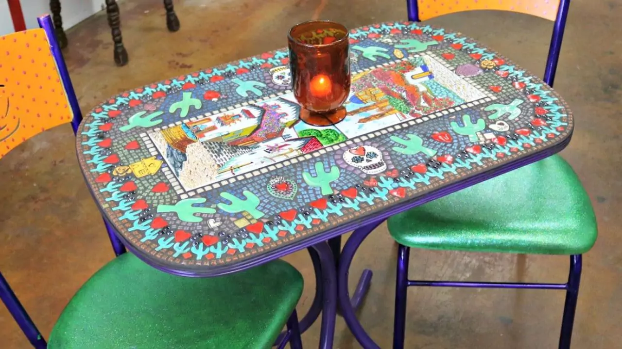 9 Amazing Garden Mosaic Ideas 7 Mosic table topa