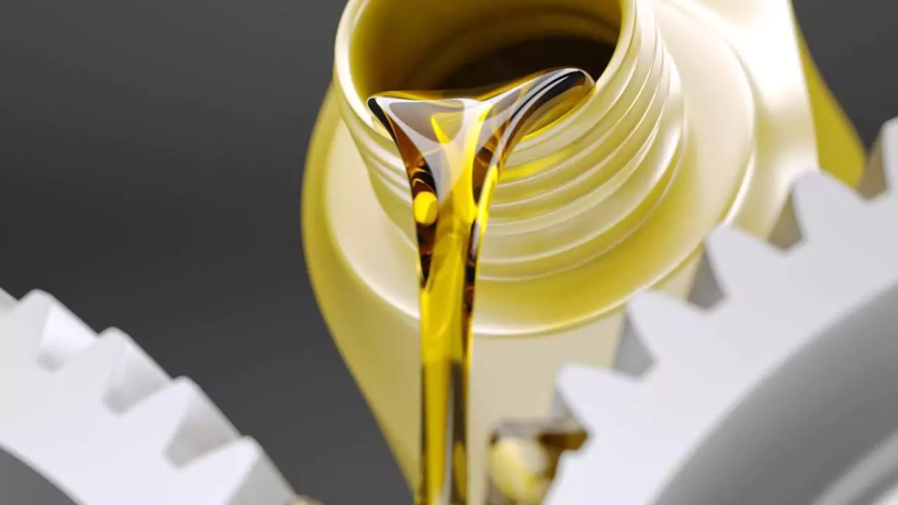 Oil for Wheelbarrows Stored Outside (Winter and Summer) 2 Oil lubricant