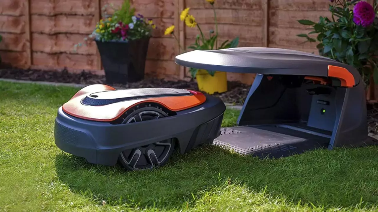 Do Robotic Mowers Self Charge? 1 Robotic mowers charging tips